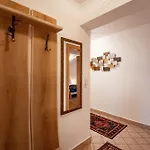 Haus Schroll
