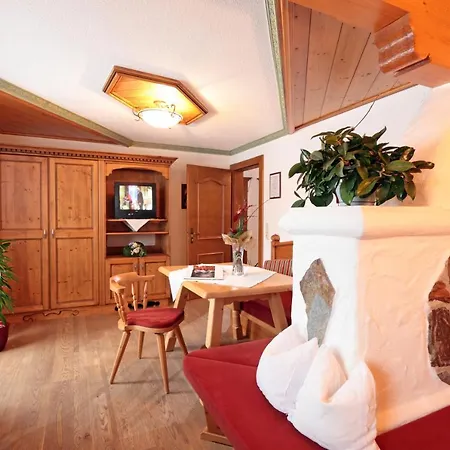 Haus Schroll *