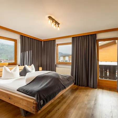 Haus Schroll Apartment