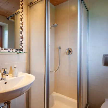 Haus Schroll Lejlighed Ried im Zillertal