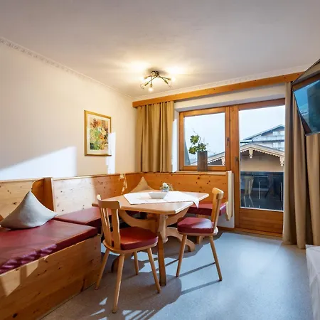 Haus Schroll Lägenhet