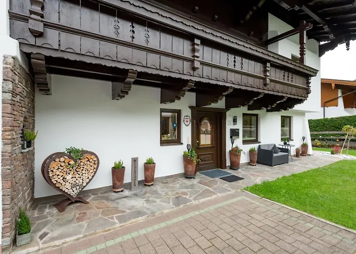 Haus Schroll Apartamento *